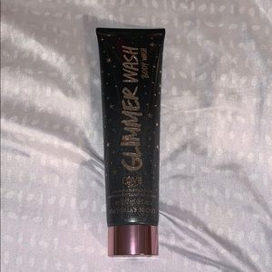 Victoria’s Secret Shimmering Scrub Wash